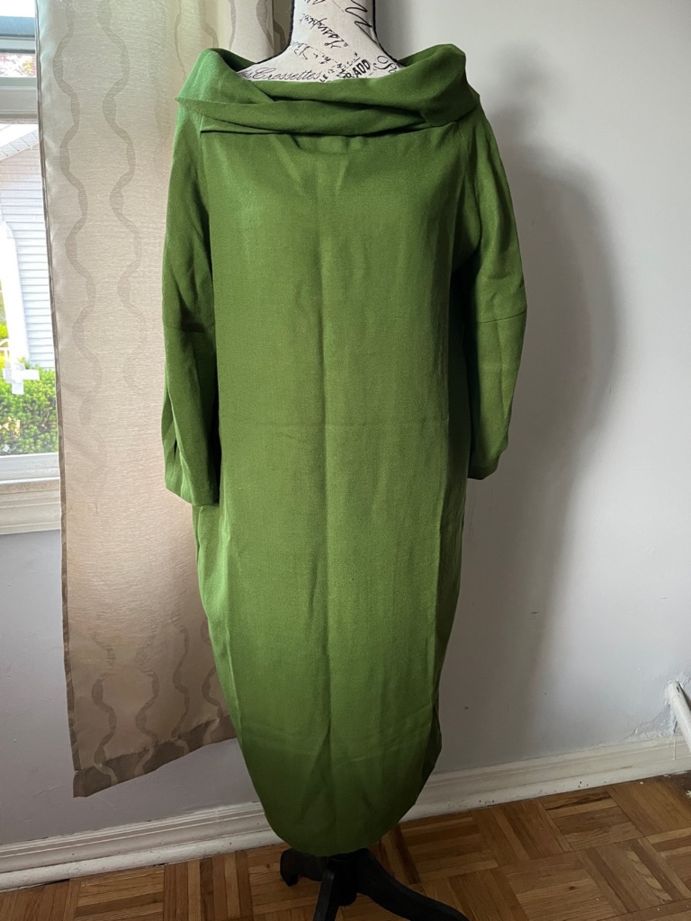 Nicole Miller Women's 100% Wool Shapeless Dress